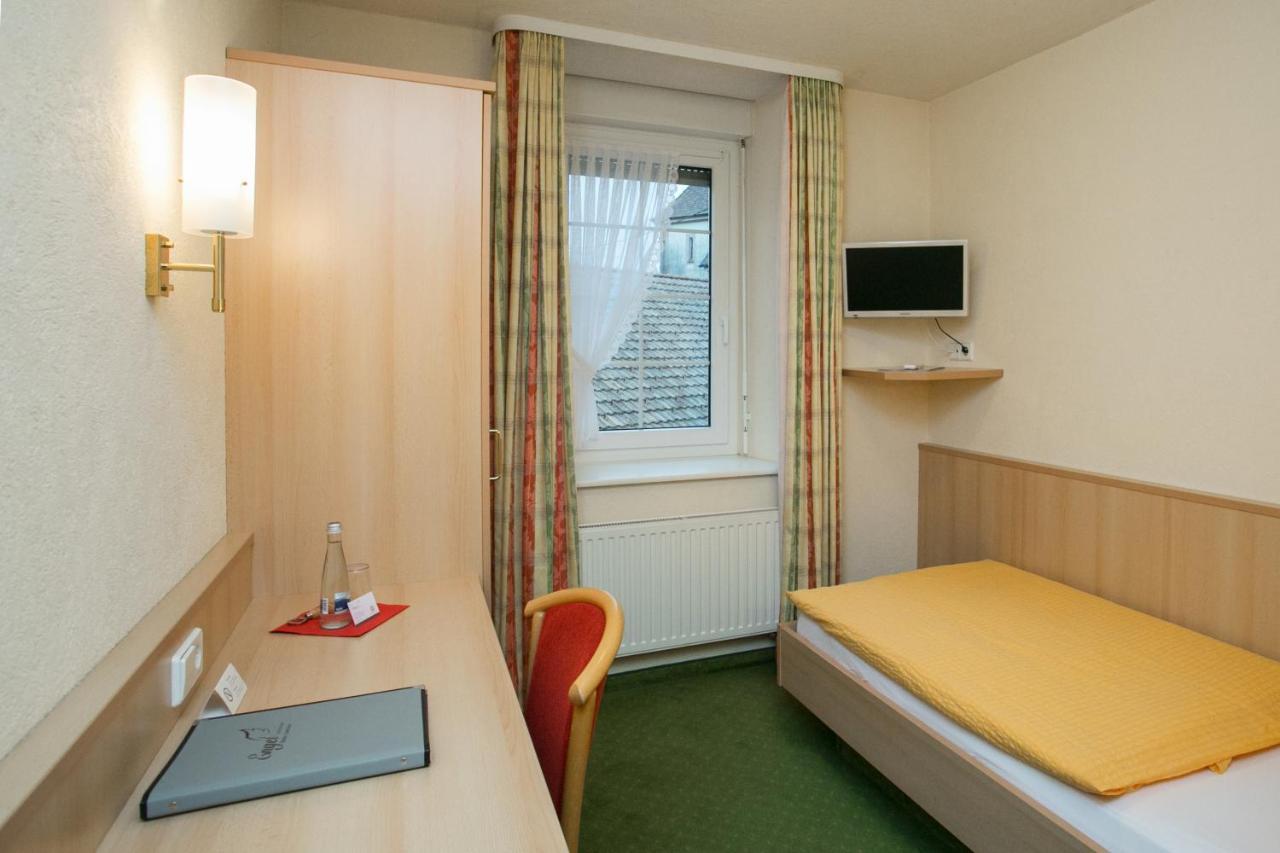Hotel-Gasthaus Engel Luttingen Лауфенбург Екстериор снимка