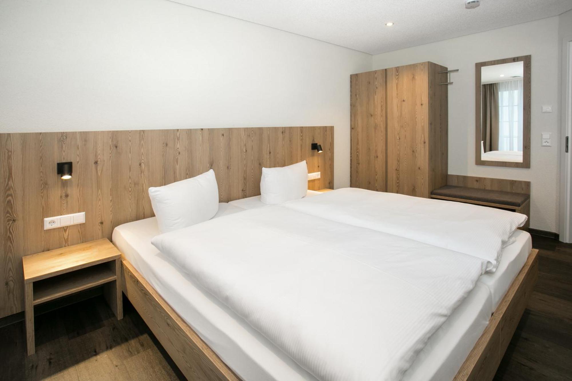 Hotel-Gasthaus Engel Luttingen Лауфенбург Стая снимка