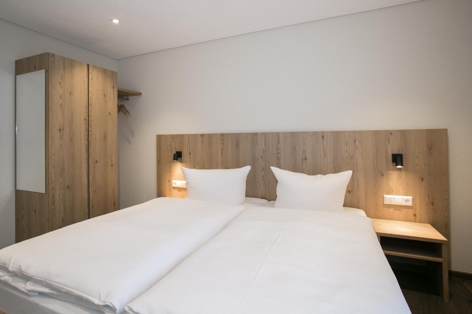 Hotel-Gasthaus Engel Luttingen Лауфенбург Стая снимка