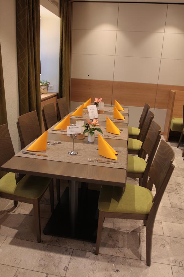 Hotel-Gasthaus Engel Luttingen Лауфенбург Екстериор снимка